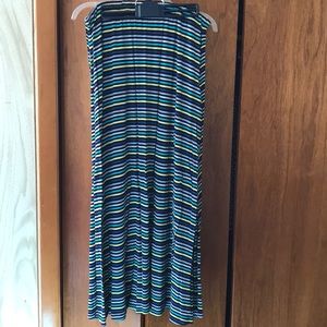 Roz & Ali maxi skirt size L